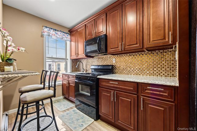 461 Miller Avenue, Brooklyn, NY 11207