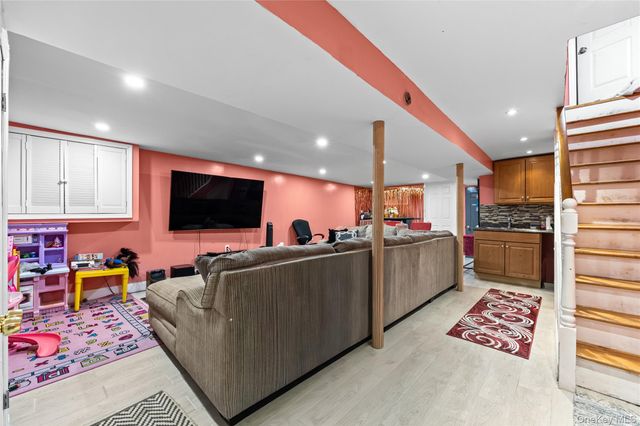 461 Miller Avenue, Brooklyn, NY 11207