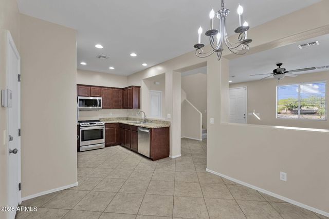 6813 S 7TH Lane, Phoenix, AZ 85041