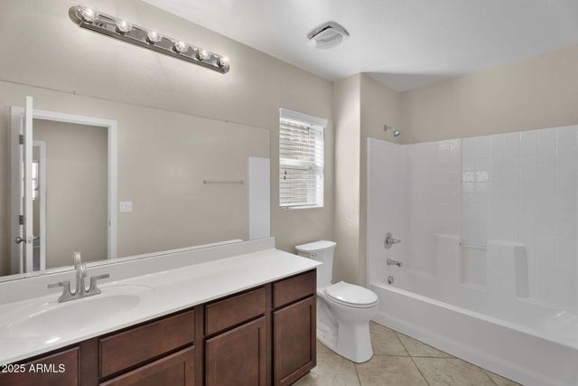 6813 S 7TH Lane, Phoenix, AZ 85041