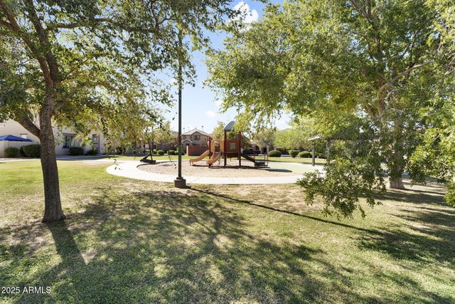 6813 S 7TH Lane, Phoenix, AZ 85041