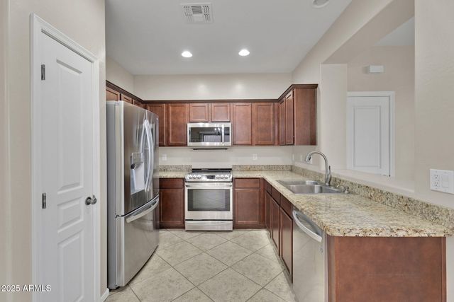 6813 S 7TH Lane, Phoenix, AZ 85041