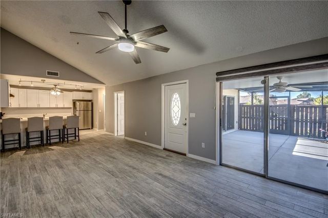 6406 Royal Woods DR, Fort Myers, FL 33908