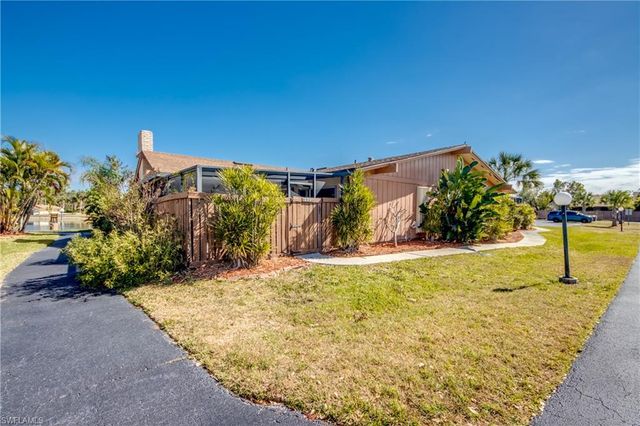 6406 Royal Woods DR, Fort Myers, FL 33908