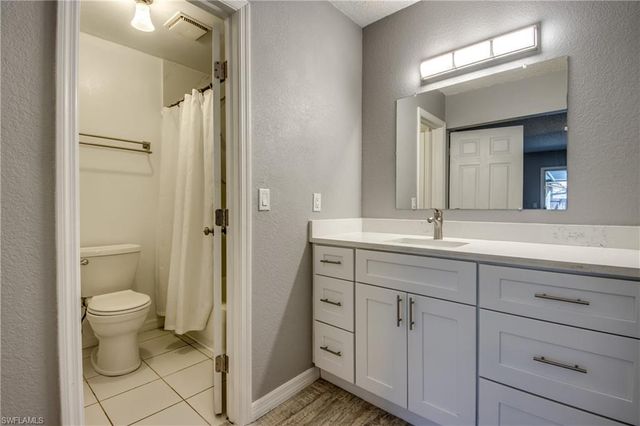 6406 Royal Woods DR, Fort Myers, FL 33908