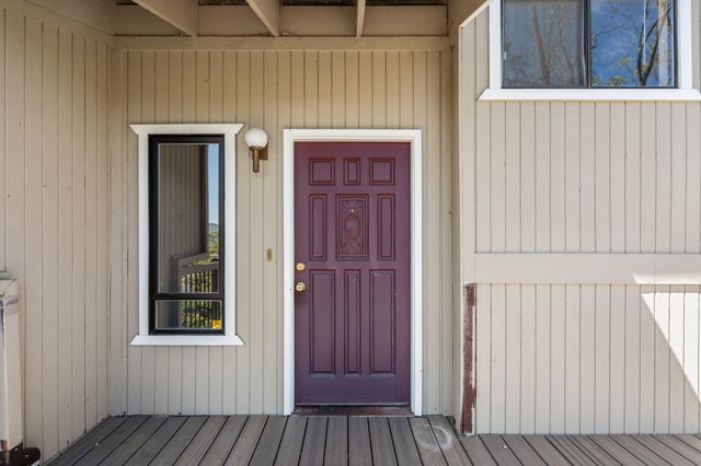 1704 NW Sunview Place, Grants Pass, OR 97526