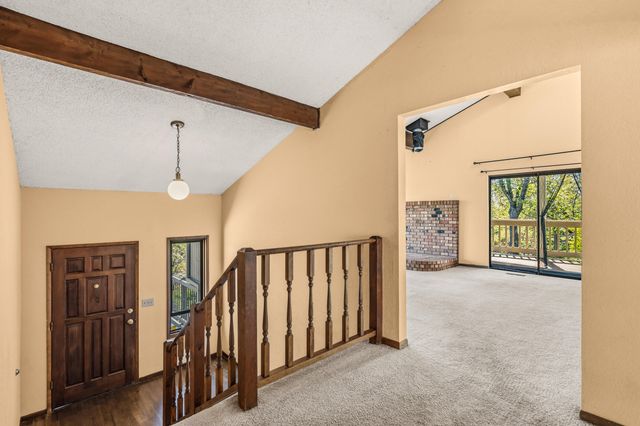 1704 NW Sunview Place, Grants Pass, OR 97526