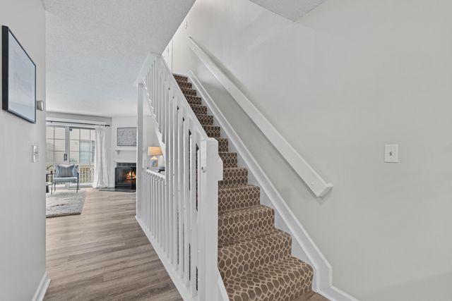 2542 Hyacinth Lane, 32C, Columbus, OH 43235