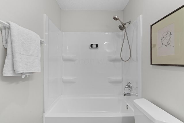 2542 Hyacinth Lane, 32C, Columbus, OH 43235