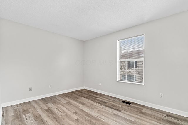 2542 Hyacinth Lane, 32C, Columbus, OH 43235