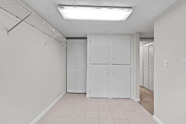 2542 Hyacinth Lane, 32C, Columbus, OH 43235