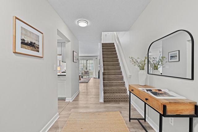 2542 Hyacinth Lane, 32C, Columbus, OH 43235