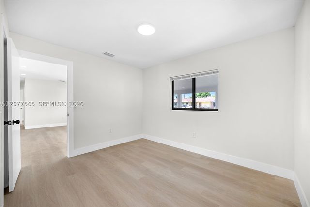 2470 NW 179th St, Miami Gardens, FL 33056