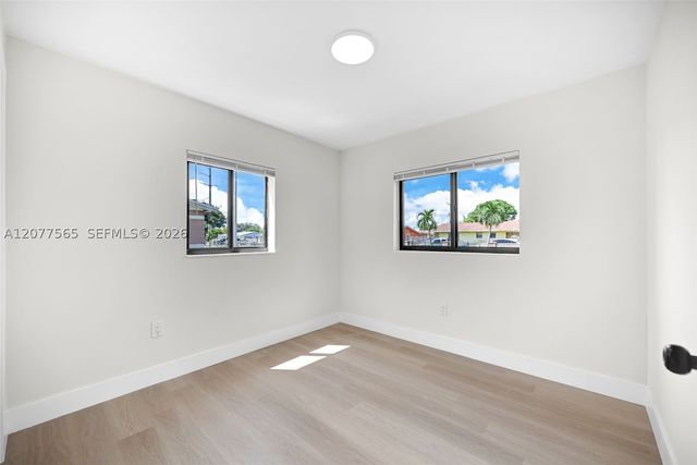 2470 NW 179th St, Miami Gardens, FL 33056