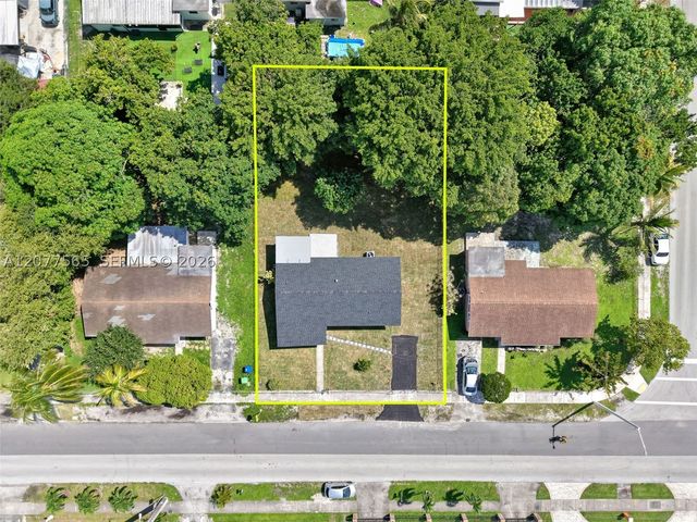 2470 NW 179th St, Miami Gardens, FL 33056