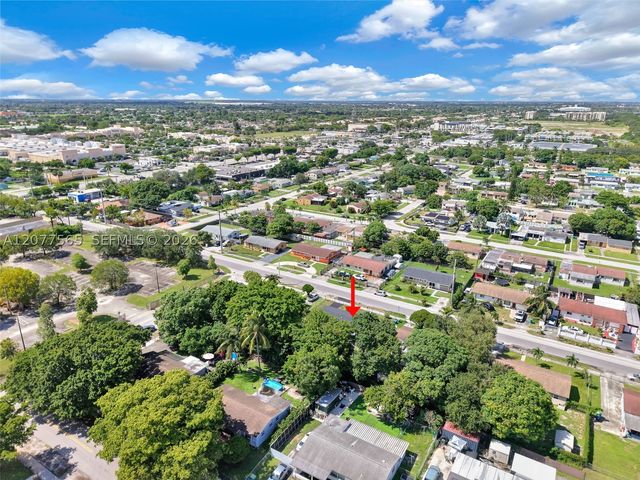 2470 NW 179th St, Miami Gardens, FL 33056