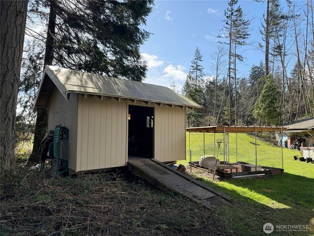 11477 NE Tulin Road, Kingston, WA 98346