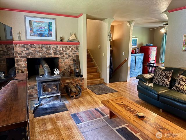 11477 NE Tulin Road, Kingston, WA 98346