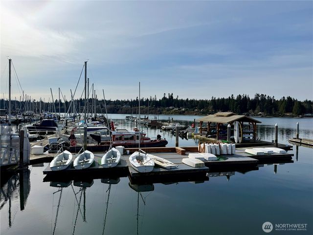 11477 NE Tulin Road, Kingston, WA 98346