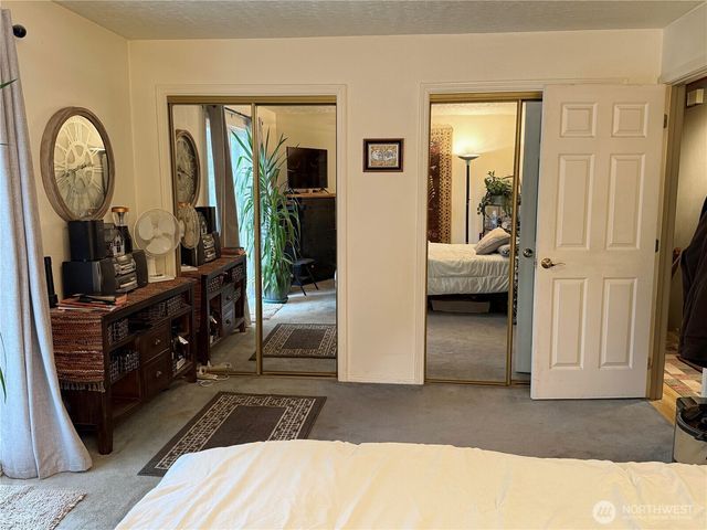 11477 NE Tulin Road, Kingston, WA 98346