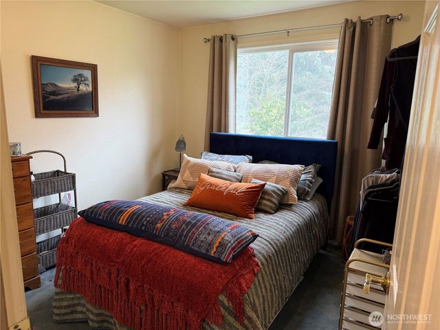 11477 NE Tulin Road, Kingston, WA 98346