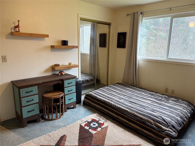 11477 NE Tulin Road, Kingston, WA 98346