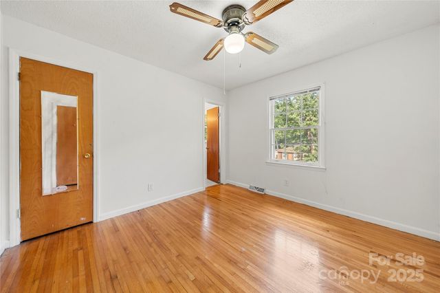 5115 Carriage Drive Circle, Charlotte, NC 28205