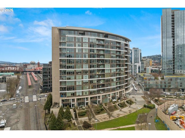 949 Nw OVERTON St 301, Portland, OR 97209