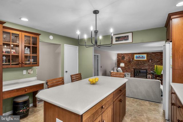 108 BRANDYWINE DR, Marlton, NJ 08053