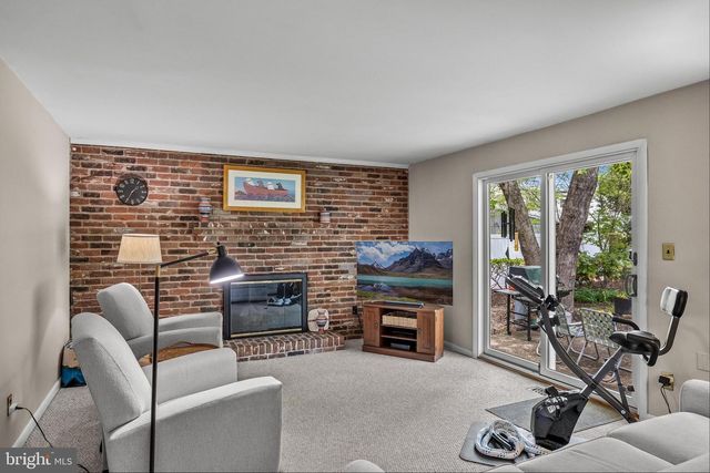 108 BRANDYWINE DR, Marlton, NJ 08053