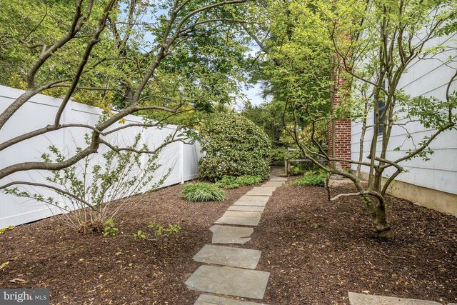 108 BRANDYWINE DR, Marlton, NJ 08053