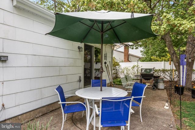 108 BRANDYWINE DR, Marlton, NJ 08053