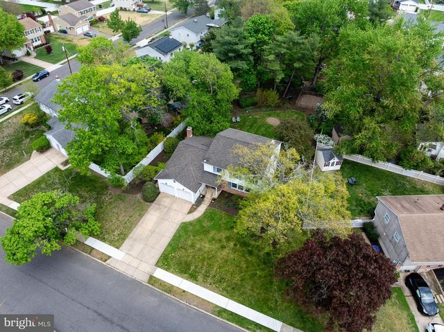 108 BRANDYWINE DR, Marlton, NJ 08053