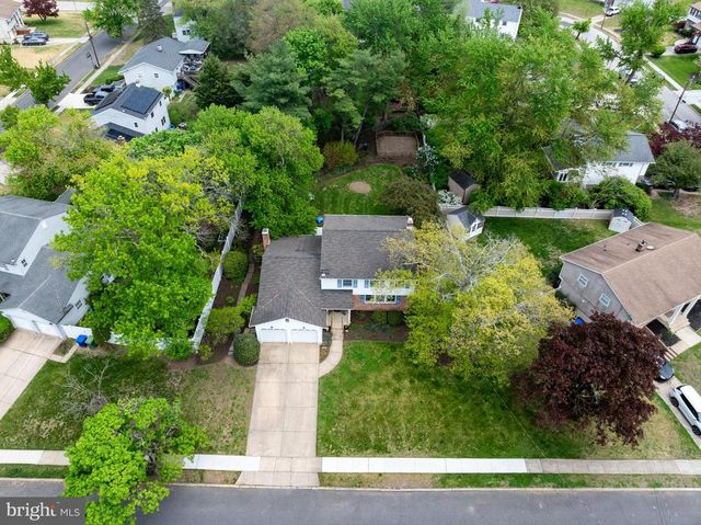 108 BRANDYWINE DR, Marlton, NJ 08053