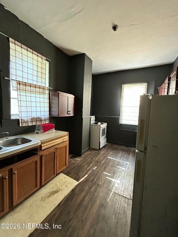 1209 W 3RD Street, Jacksonville, FL 32209