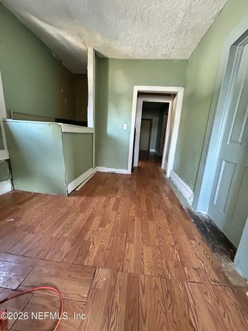 1209 W 3RD Street, Jacksonville, FL 32209