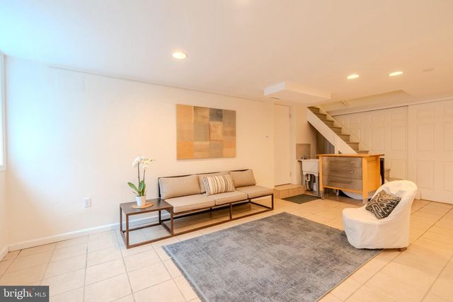 504 SABINE CIR, Wynnewood, PA 19096