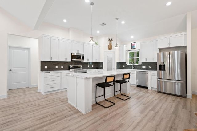 144 S Village Cove Loop, Livingston, TX 77351