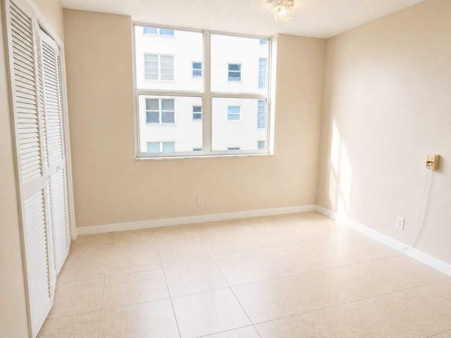 2681 S Course Drive 301, Pompano Beach, FL 33069