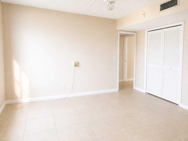 2681 S Course Drive 301, Pompano Beach, FL 33069