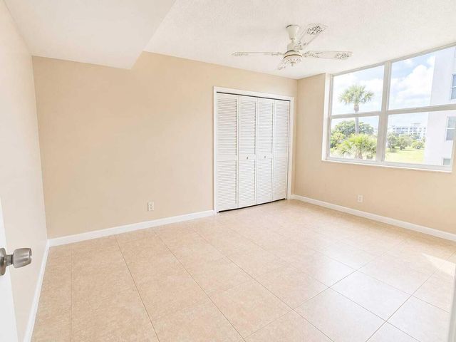 2681 S Course Drive 301, Pompano Beach, FL 33069