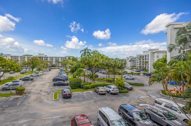 2681 S Course Drive 301, Pompano Beach, FL 33069