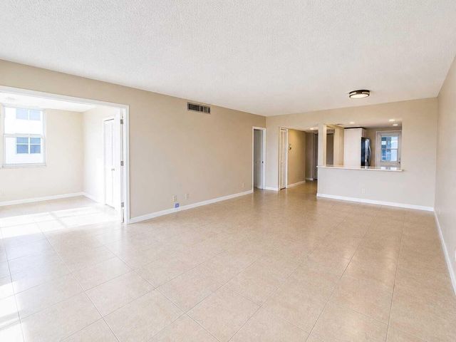 2681 S Course Drive 301, Pompano Beach, FL 33069