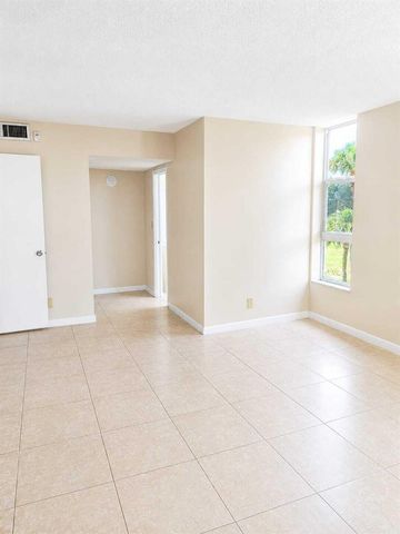 2681 S Course Drive 301, Pompano Beach, FL 33069