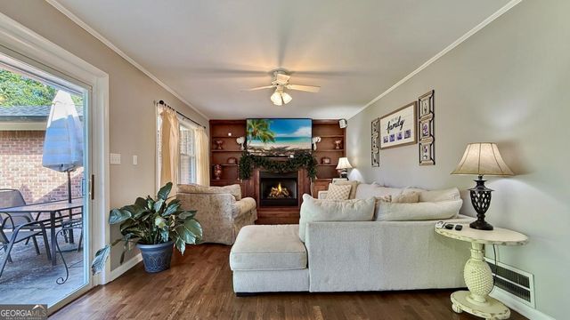 120 Valley Circle, Calhoun, GA 30701