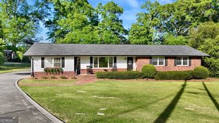 120 Valley Circle, Calhoun, GA 30701
