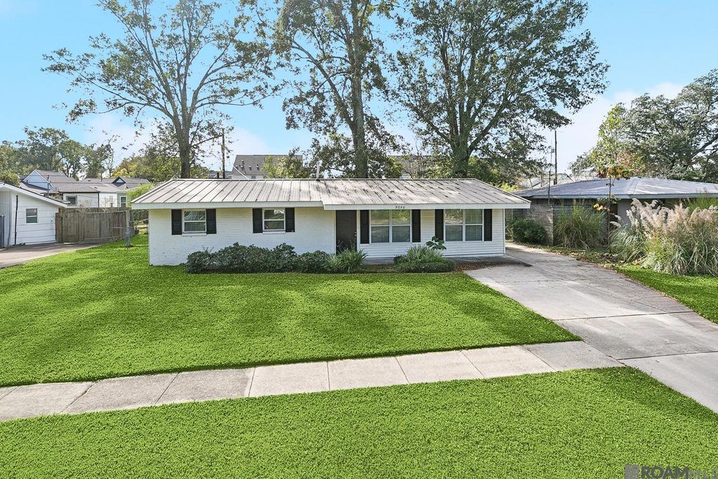 9046 Kingcrest Pkwy, Baton Rouge, LA 70810