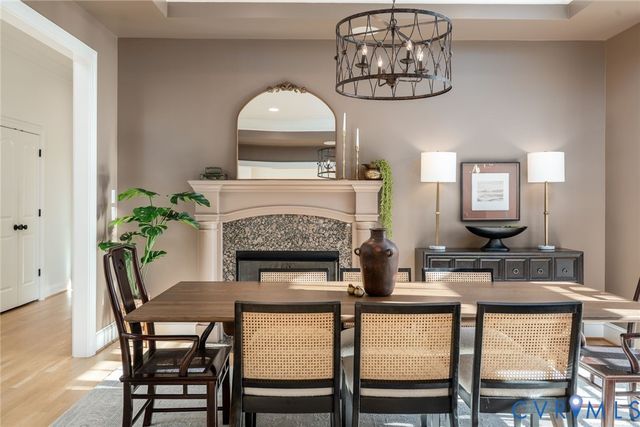 9120 James Riverwatch Dr, Richmond, VA 23235