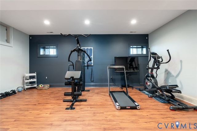 9120 James Riverwatch Dr, Richmond, VA 23235