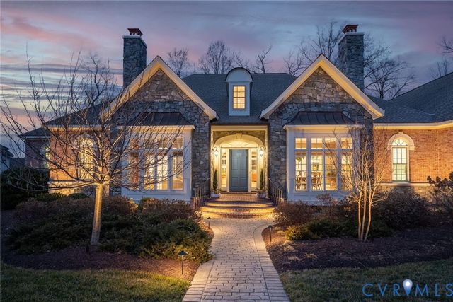 9120 James Riverwatch Dr, Richmond, VA 23235